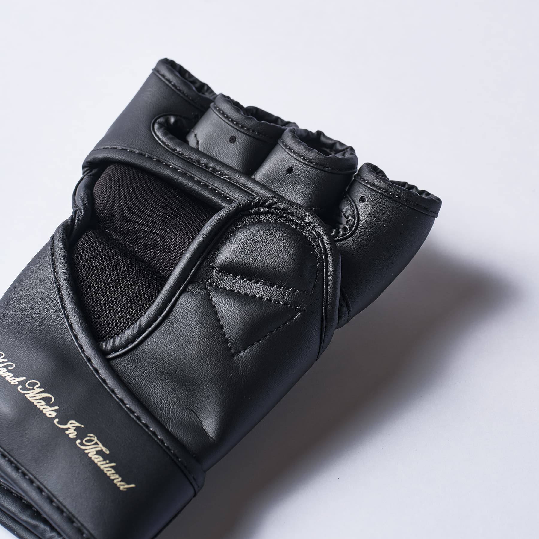 Gants MMA ELION Uncage 10ème Anniversaire - Noir/Or - Image 6