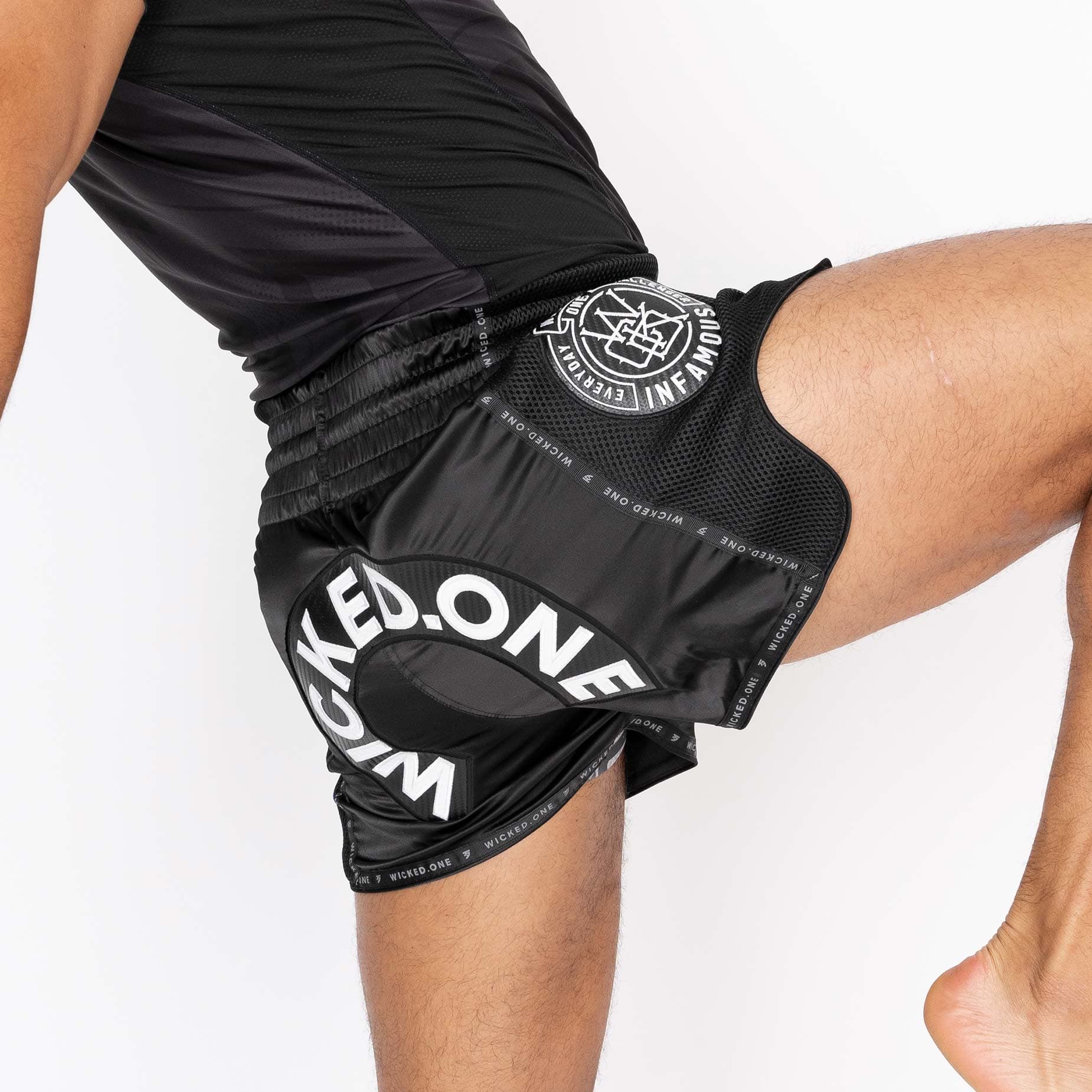 Short de Boxe Thaï Wicked One HERD Noir - Image 3
