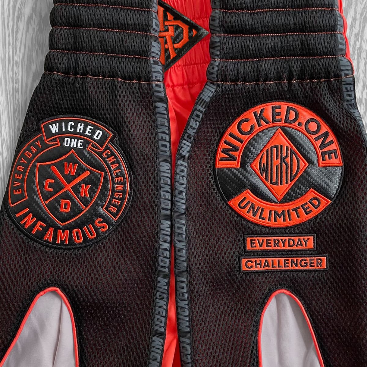 Short de Boxe Thaï Wicked One INFAMOUS ORANGE - Image 3